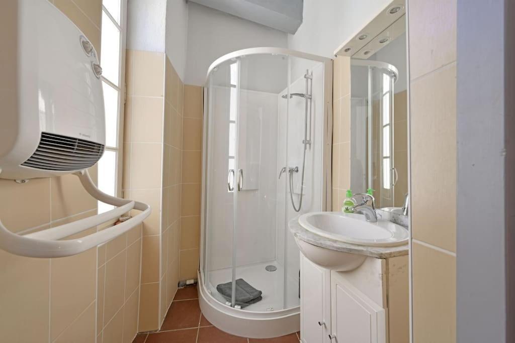 Pops Flat - Parking Prive Gratuit - Wi-Fi - Ac Clim Apartment Avignon Exterior photo